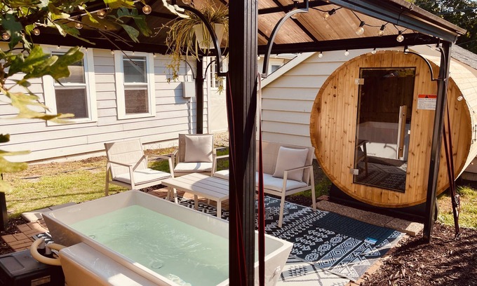 Diamond Lake Casa | Cold plunge and sauna bungalow in SW Minneapolis