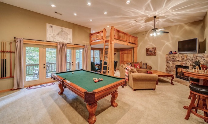 Ellijay Casa | Cold Stream Cabin - 4 Bedroom 3.5 Bath Retreat in Coosawattee River Resort!