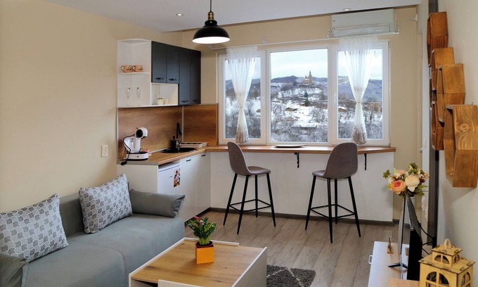 Veliko Tarnovo Apartamento | Colibri Castle View – Romantic Escape