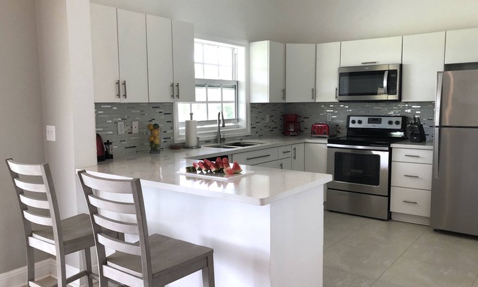 Jolly Harbour Villa | Colibri Court #09 - Refreshingly Different (3 Bedroom)