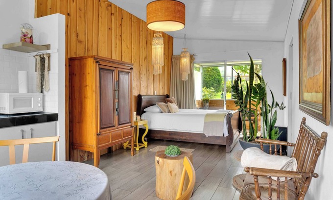 San Isidro Cabina | Colibri Studio Near SJO Airport & Poas Volcano