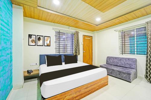 Rau Hotel | Collection O Ring Road Bhawarkua Indore
