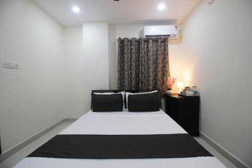 Gachibowli Hotel | Collection O Stayo