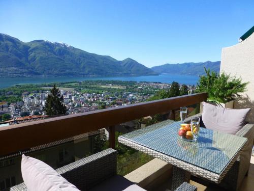 Orselina Apartamento | Collina d'Oro C14 by Fewotessin