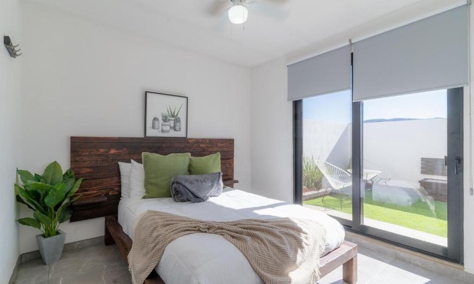 Valle de Guadalupe Hotel | Collins Village Hotel Boutique