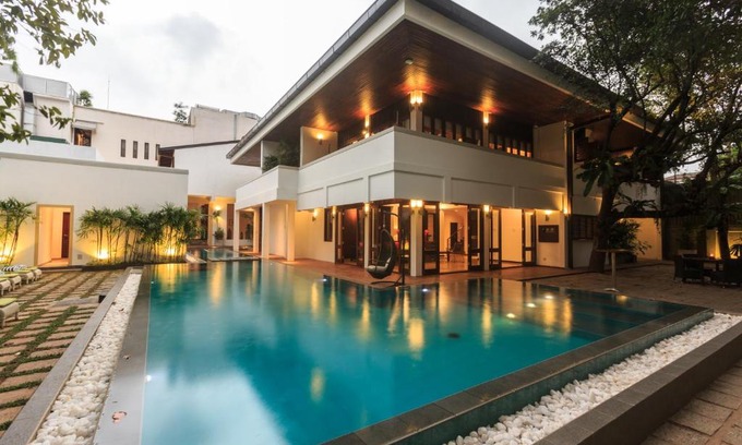 Bambalapitiya Hotel | Colombo Court Hotel & Spa