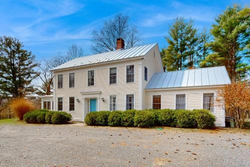 Town of Copake Casa | Colonial Classic