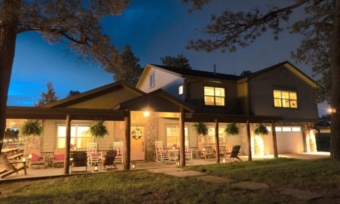 Mount Vernon Casa | Colorado Lodge, granero rústico y área de picnic en el área recreativa de Pine Tree Park