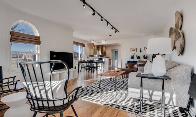 Longmont Otro | Colorado Living within view of the Rocky Mountains & easy access to Boulder