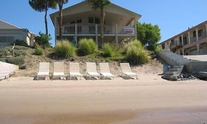 Mohave Valley Casa | Casa de vacaciones frente al río --- Playa privada y rampa de lanzamiento