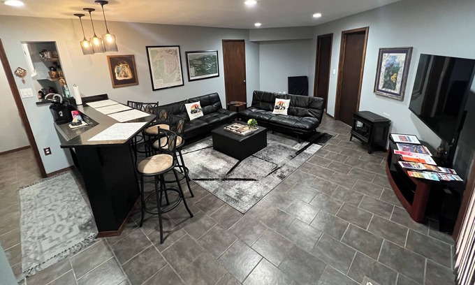 Skyway Apartamento | Colorado Springs , Cheyenne Mountain, Broadmoor ,Westside, Skyway