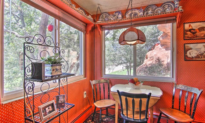 Manitou Springs Casa | Colorido Bungalow By Pikes Peak / Jardín de los Dioses