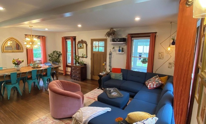 New Paltz Casa | Colorful & Cozy Home in Heart of New Paltz