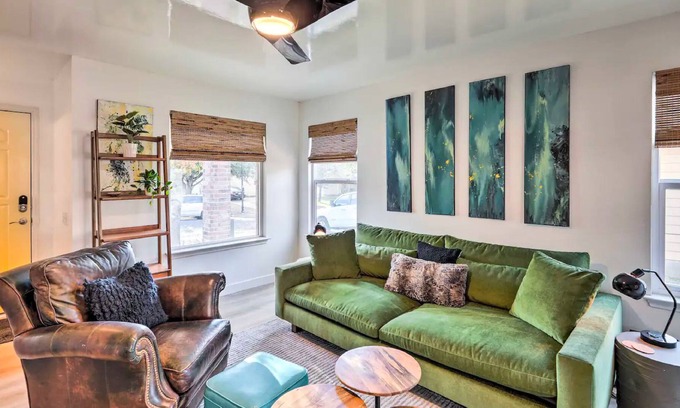 McKinney Casa | Colorful, Cozy Home in Southeast Austin