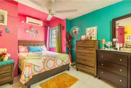 Montego Bay Casa | Colorful Private Room Oasis