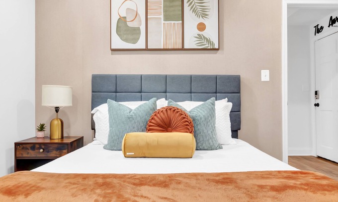 Gallaudet Apartamento | Colorful Remodeled Boho Suite- By Union Market & Restaurants. Quiet Area!
