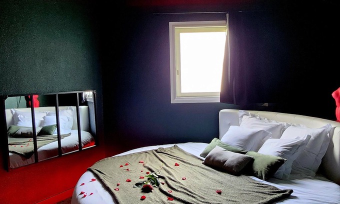 Rouffiac-Tolosan Apartamento | Colorroom31/ Love Room/ Nuit Insolite/ Spa/ Tantra/ Love