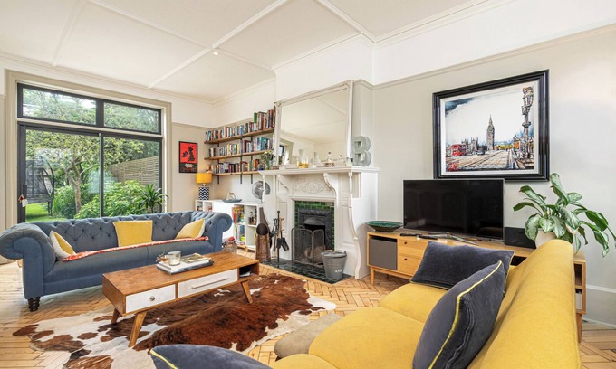 St. Leonard's Casa | Coloured jewels by UnderTheDoormat