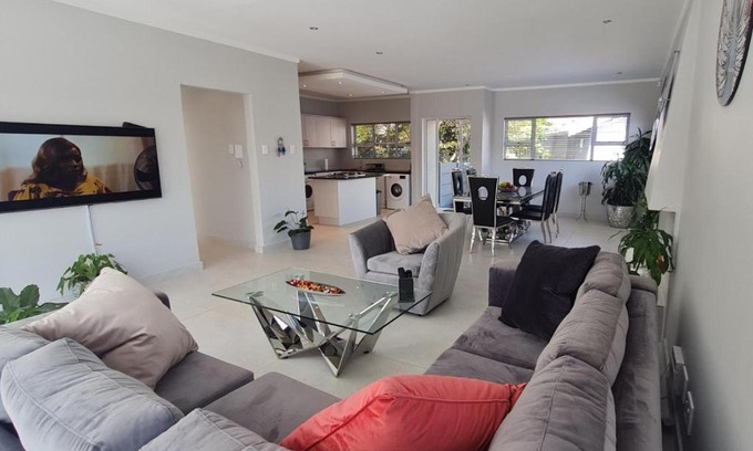 Edenvale Casa | Colourful Horizons