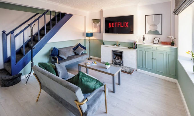 Sutton-in-Ashfield Casa | Columbia - Sleeps 5, WiFi, Parking, Netflix, Near Peak District