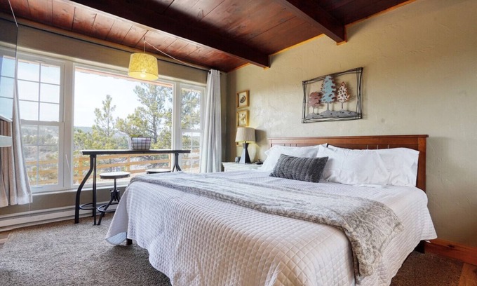 Hot Springs Cabina | Columbine Cabin at Highland Meadows - Black Hills Retreat