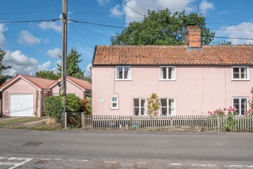 Saxmundham Casa | Columbine Cottage, Middleton