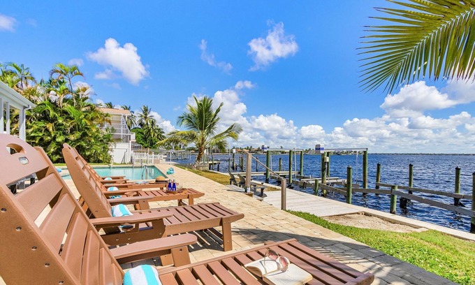 Caloosahatchee Casa | Combined Fun & Luxury at Epic Coastal Retreat - The Grand Riviera - Roelens