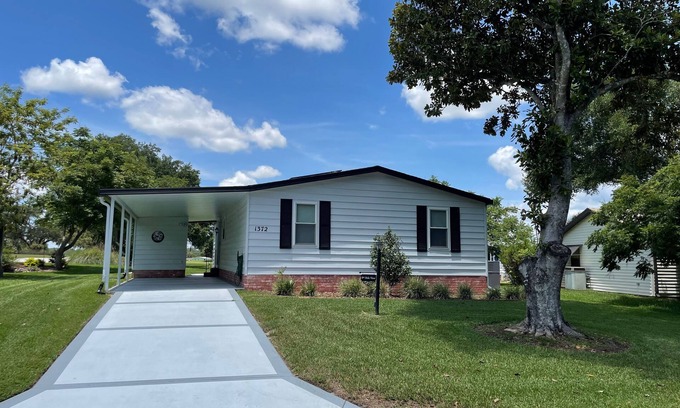Silver Lake Casa | Come Enjoy The Golf Course View! This 2 bdrm Home Awaits You