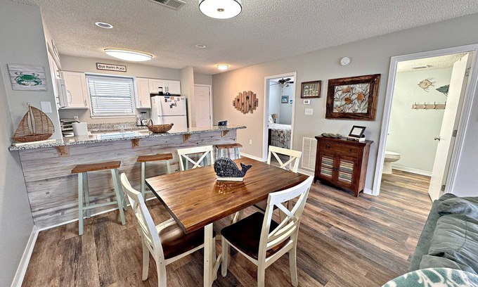 Orange Beach Condominio | ¡NUEVO EN EL MERCADO! Disfrute de grandes ahorros de verano en esta hermosa unidad amigable barco!