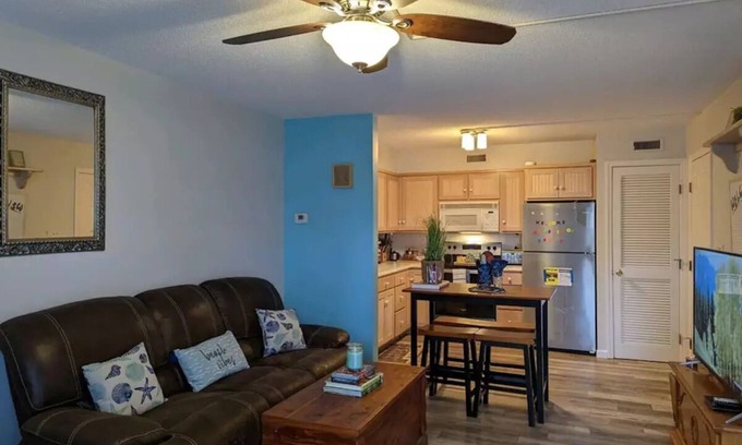 Summerton Apartamento | Come on Down to Goat Island!
