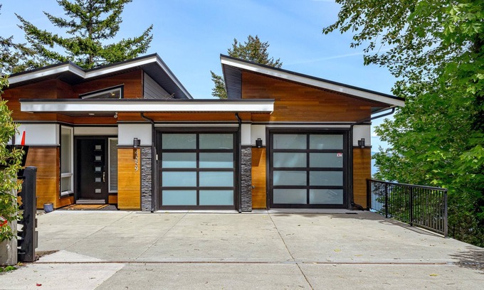 Cordova Bay Casa | Come on in, the water view is waiting for you...