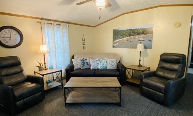 Benton Casa | Come relax at this beautiful 2 br 1b on KY LAKE