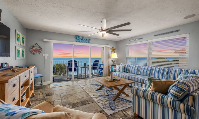 Redington Shores Condominio | Venga a relajarse en el paraíso! Impresionante condominio de lujo frente al mar