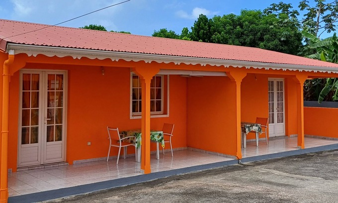 Sainte-Rose Cabaña | Venga a relajarse en una de nuestras casas rurales tranquilas