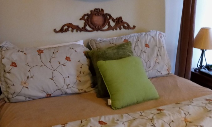 Louisiana Cama Y Desayuno | Come see what our Historical town has to offer!