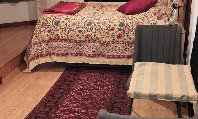 Nelson Apartamento | Come ski/board in powder! Easy walk to Whitewater Ski Resort shuttle!