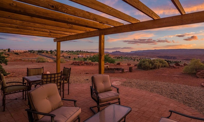 Page Casa | Amigable para la familia, a 10 minutos del lago Powell, golf, bicicleta, caminata!