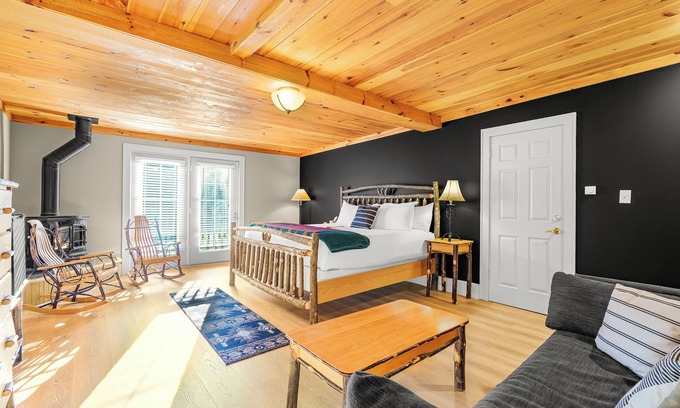 North Creek Condominio | Come stay at Alpine Lodge for amazing views!