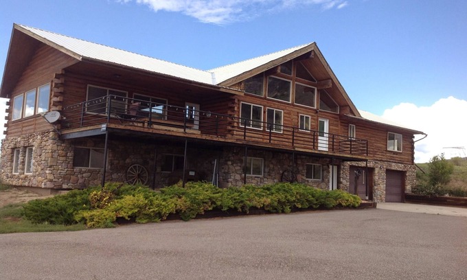 Inkom Cabina | ¡Alójate en McMinn Inn y disfruta de las vistas de Mountian!