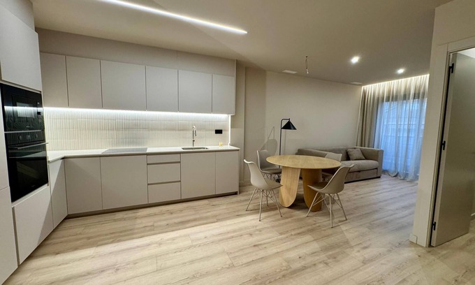 Santa Coloma de Gramenet Apartamento | Comfortable and stylish apartment in the center