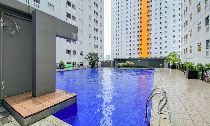 Rawasari Apartamento | Comfort 2Br Green Pramuka City Apartment
