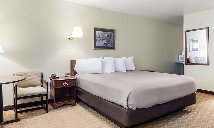 Aberdeen Complejo | Comfort and Convenience in GuestHouse Montesano! Free Parking, Pet-friendly