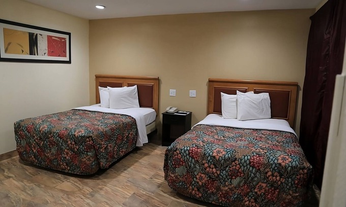 Beeville Casa | Comfort and Convenience! 2 Sleek Units, Free Parking, Pets Allowed