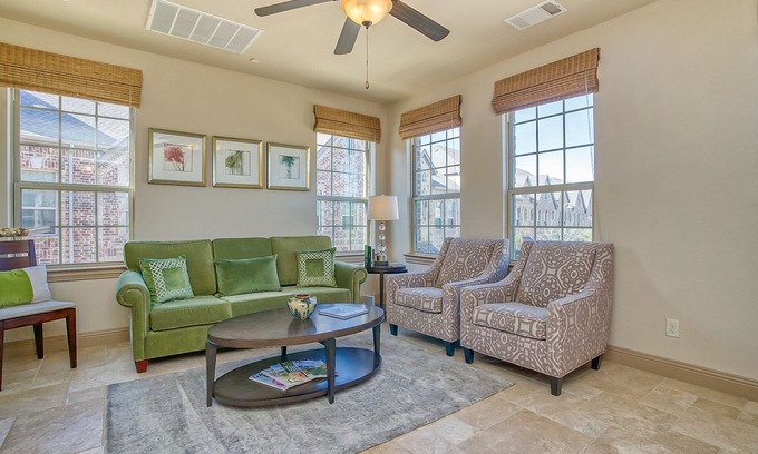 Legacy Park Casa | Comfort, Beauty & the Coolest Spot in Town - Shops@Legacy! 3Bdrm/Media Rm