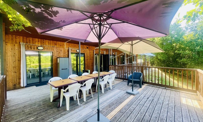La Chapelle-Aubareil Chalet De Esquí | Chalet-Lujoso-Baño con ducha