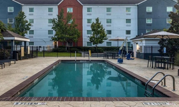 Okatie Casa | Comfort & Convenience! 4 Relaxing Rooms w/ Kitchen, Close to Berkley Place Park