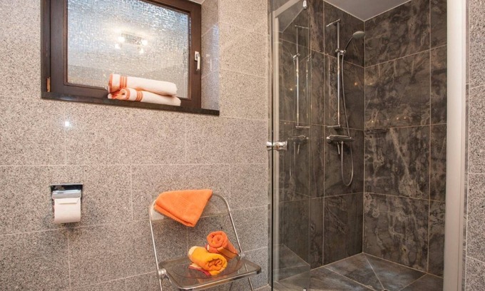Neuastenberg Apartamento | Cómodo apartamento de 5 estrellas cerca de la estación de esquí