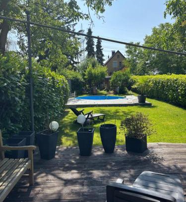 Rhein-Erft-Kreis District Casa | Comfort in Hürth with pool and fireplace