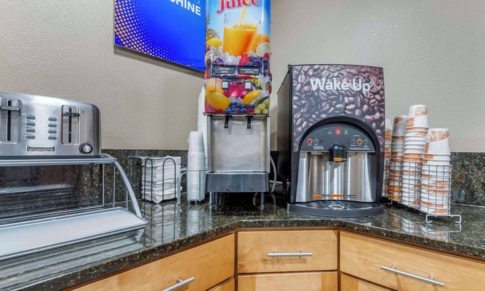 Asheville Hotel | Comfort Inn Asheville East-Blue Ridge Pkwy Access