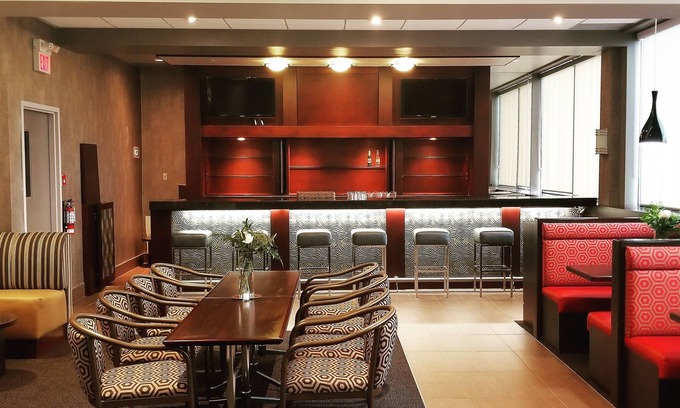 Etobicoke Hotel | Comfort Inn & Conference Centre Toronto Airport